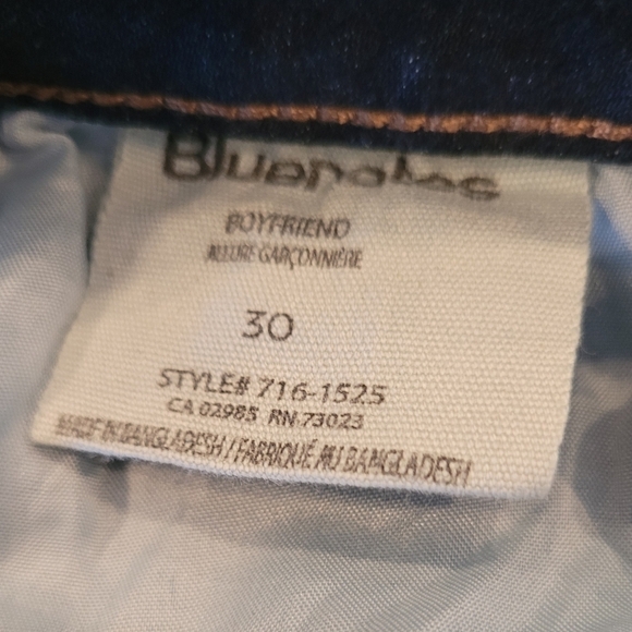BLUENOTES Boyfriend Purposely Distressed Blue Denim Jeans, Size 30 - Picture 10 of 13